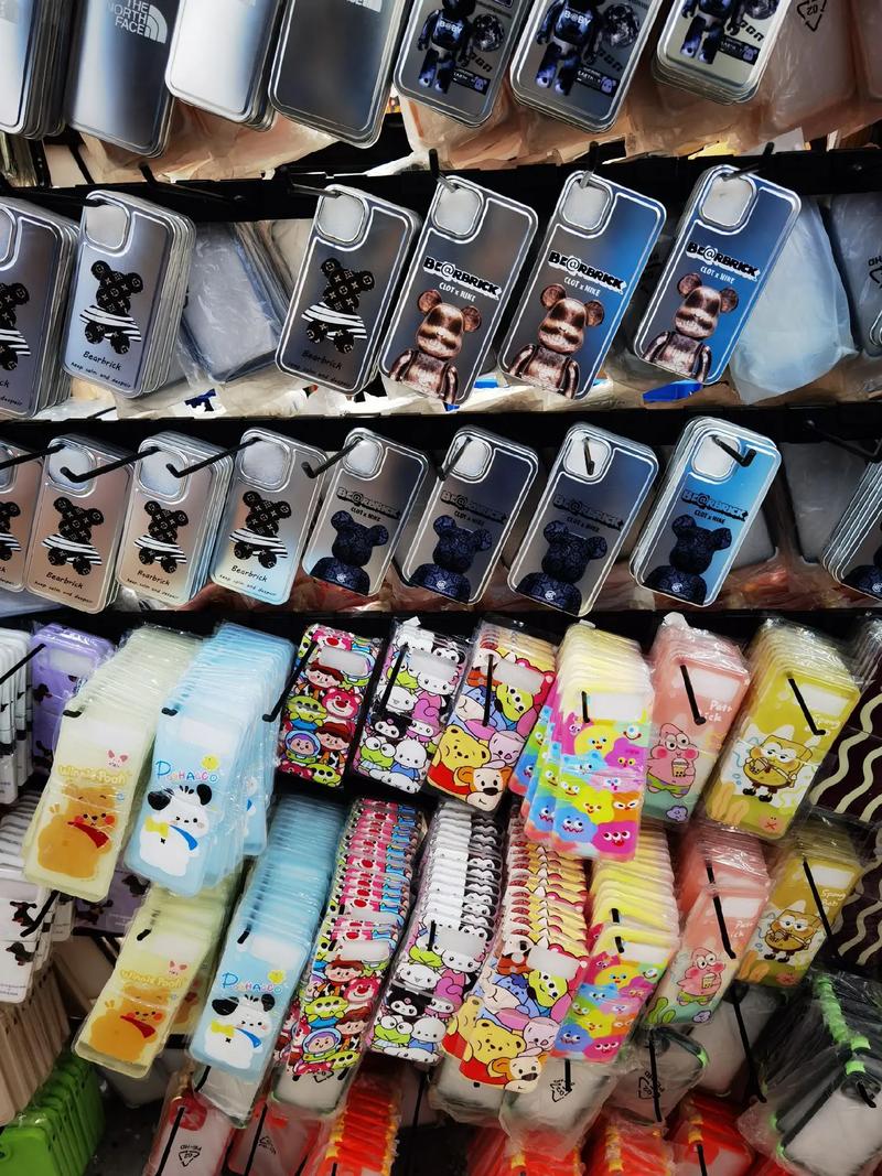 華強北 中國最大的電子批發(fā)市場與數(shù)碼產(chǎn)品集散地